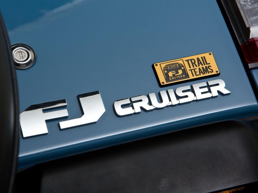  Toyota FJ Cruiser Trail Teams Ultimate Edition 2014 года  (фото 10 из 25)